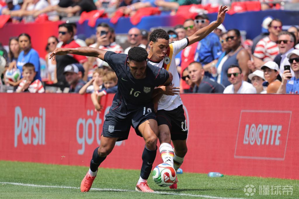 马卡:比利亚雷亚尔8名球员参加世界杯,创队史纪录
